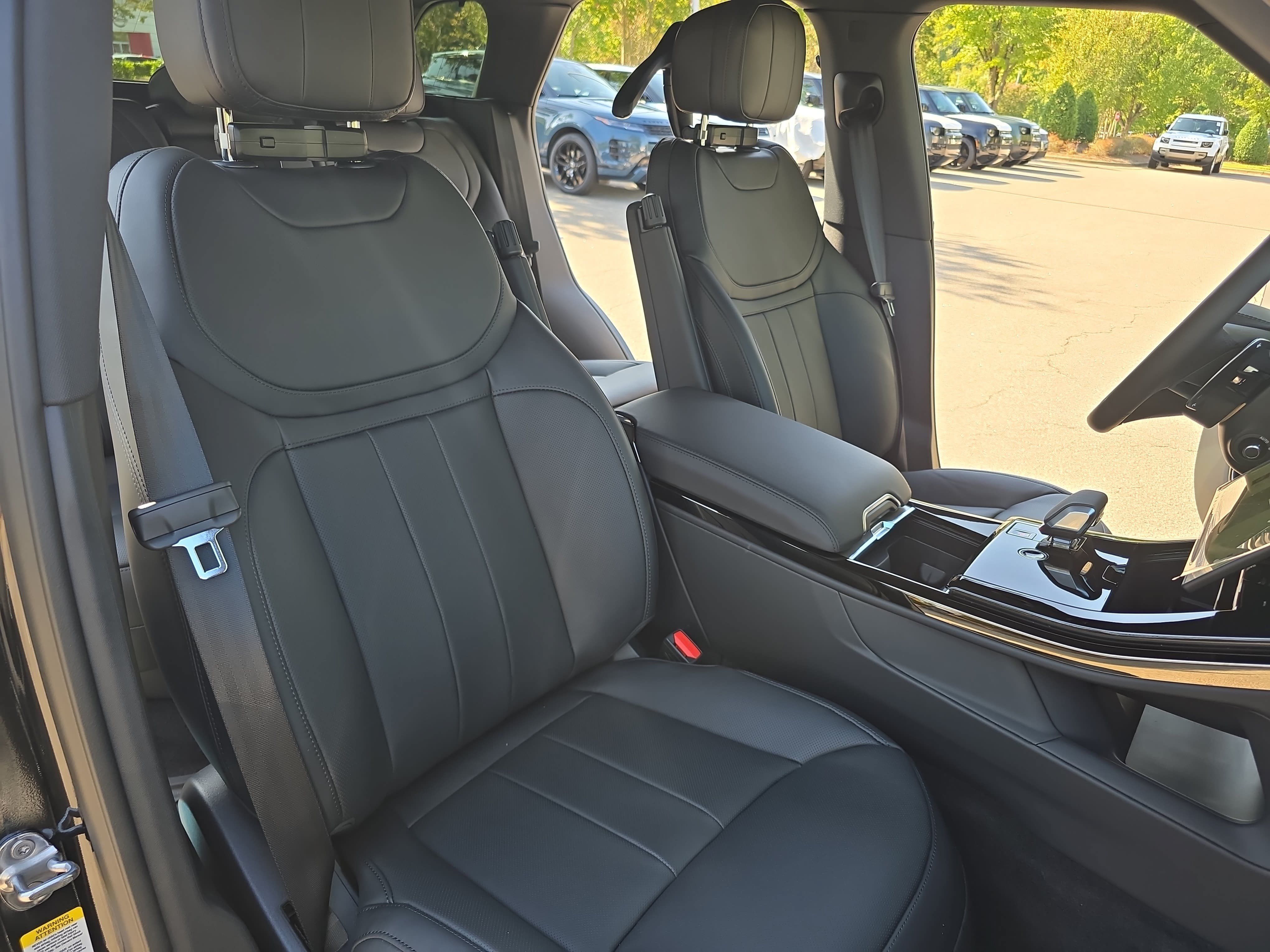 New 2027 Land Rover Range Rover Sport Dynamic SE AWD/4WD image 10