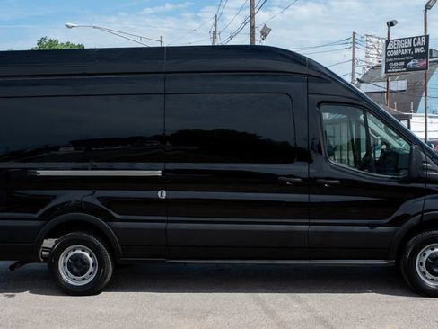 Used 2023 Ford Transit 250 148 High Roof Extended w/ Load Area Protection Package RWD image 10