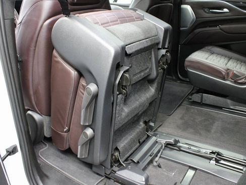 Used 2023 Cadillac Escalade Premium Luxury Platinum image 77