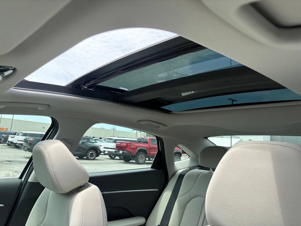 New 2026 Hyundai Sonata SEL FWD image 18