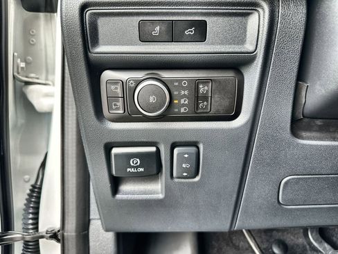 Used 2023 Ford Expedition Max Platinum image 18