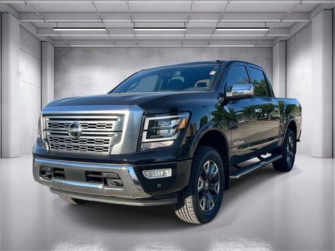 Used 2021 Nissan Titan Platinum Reserve w/ Moonroof Package AWD/4WD image 7