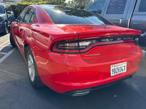 Used 2022 Dodge Charger SXT w/ Leather Interior Group image 4