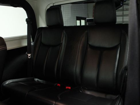 Used 2013 Jeep Wrangler Sahara w/ Connectivity Group image 13