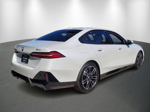 New 2026 BMW 530i w/ M Sport Package image 7