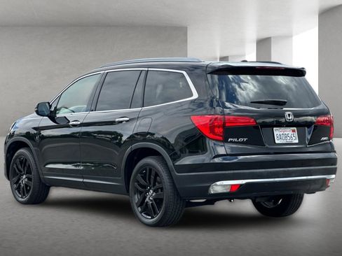 Used 2017 Honda Pilot Elite image 6