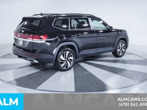 Used 2025 Volkswagen Atlas SE image 9