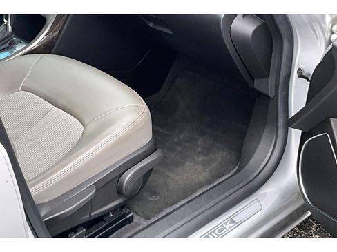 Used 2012 Buick Verano Convenience FWD image 39