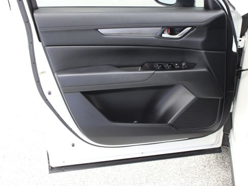 Used 2021 MAZDA CX-5 Touring FWD image 12