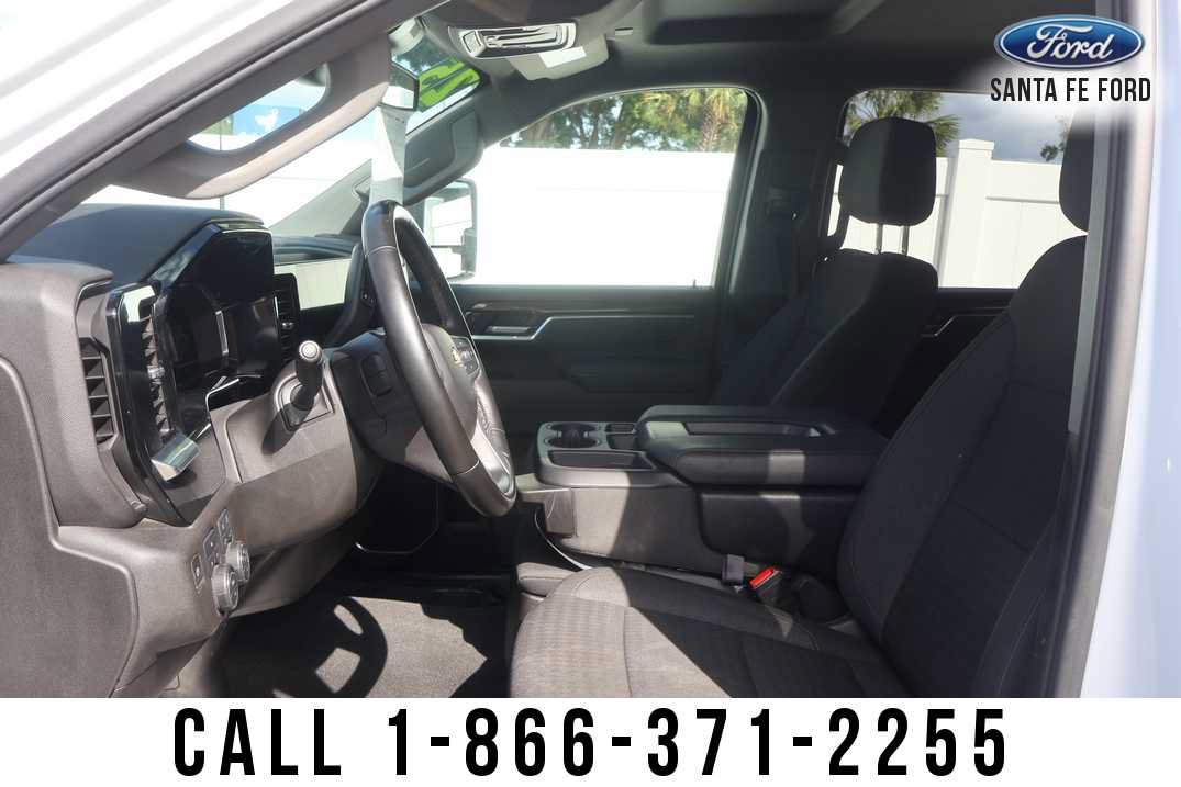 Used 2025 Chevrolet Silverado 2500 LT w/ Safety Package AWD/4WD image 17