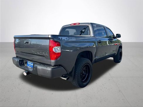 Used 2017 Toyota Tundra Limited w/ Limited Premium Package AWD/4WD image 7