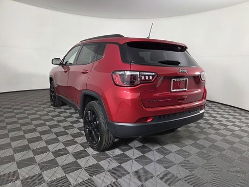 New 2026 Jeep Compass Latitude image 5