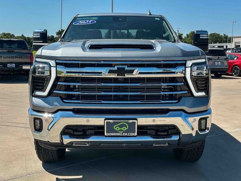 Used 2025 Chevrolet Silverado 3500 LTZ w/ LTZ Premium Package AWD/4WD image 8