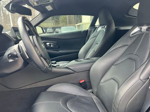 Used 2022 Toyota Supra Premium w/ Driver Assist Package image 9