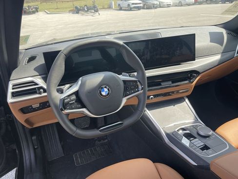 Used 2025 BMW 330i xDrive Sedan AWD/4WD image 17
