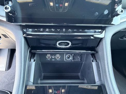 New 2026 Jeep Grand Cherokee L Limited RWD image 20