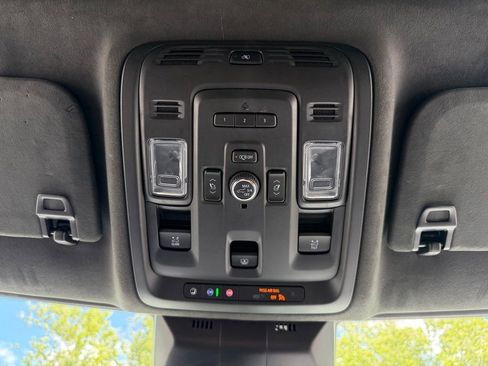 Used 2021 Cadillac Escalade Sport Platinum AWD/4WD image 24