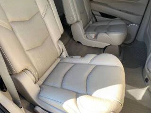 Used 2017 Cadillac Escalade Premium Luxury image 16