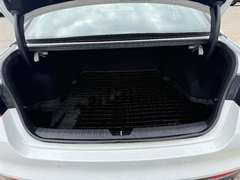 Used 2018 Kia Optima S FWD image 23