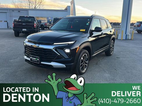 Used 2024 Chevrolet TrailBlazer LT w/ Driver Confidence Package image 1