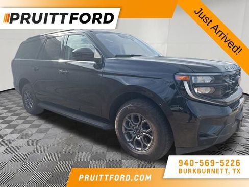 Used 2025 Ford Expedition Max Active RWD image 1