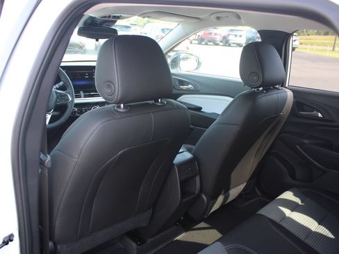 New 2026 Chevrolet Trax LT w/ Driver Confidence Package FWD image 26