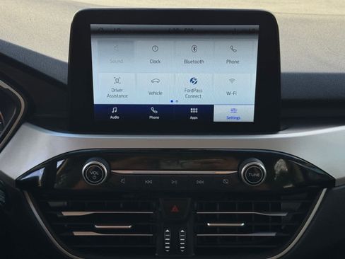 Used 2022 Ford Escape SE image 14