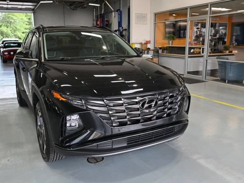 Used 2022 Hyundai Tucson Limited AWD/4WD image 3