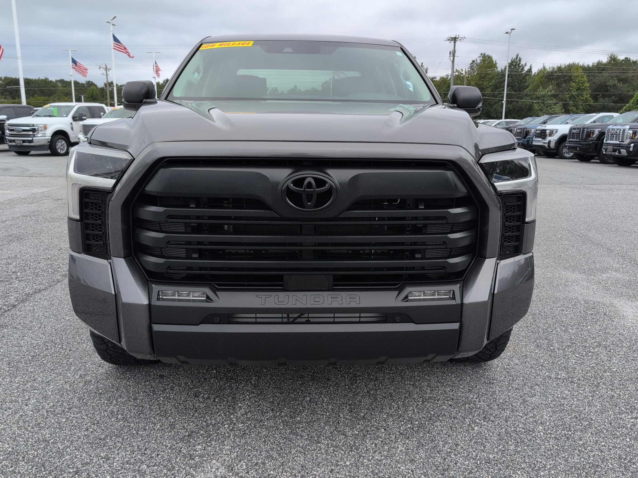 Used 2024 Toyota Tundra SR5 w/ SR5 Premium Package AWD/4WD image 8