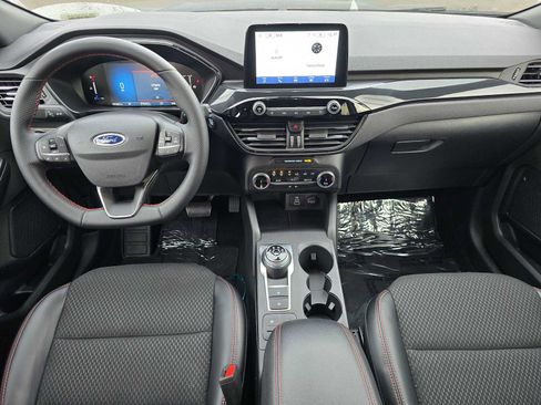 Used 2025 Ford Escape ST-Line image 18