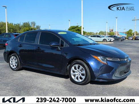 Used 2021 Toyota Corolla LE image 2