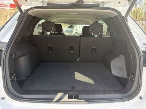 Used 2020 Chevrolet Equinox LT w/ Driver Convenience Package image 22