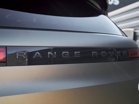 Used 2024 Land Rover Range Rover Sport SV Edition One Carbon Bronze image 11