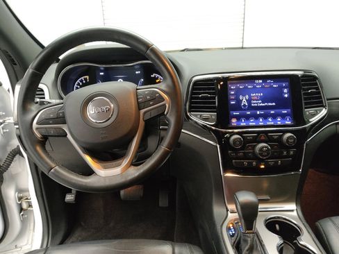 Used 2019 Jeep Grand Cherokee Limited image 22