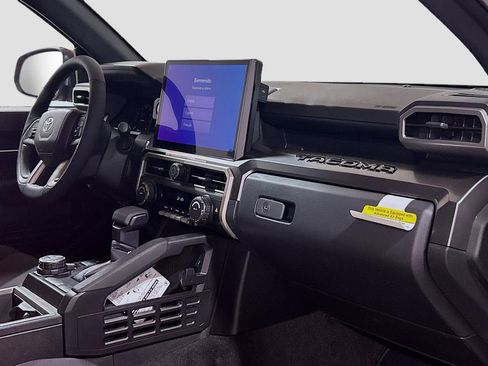New 2026 Toyota Tacoma TRD Off-Road AWD/4WD image 25