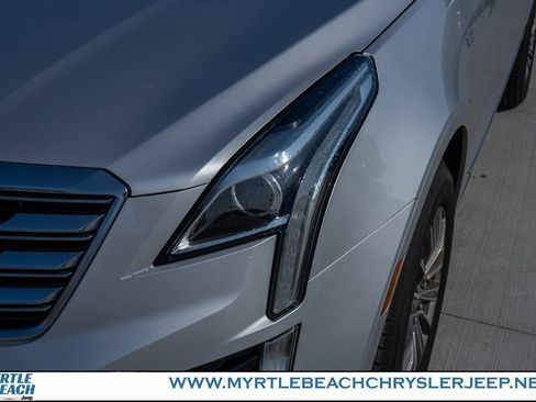 Used 2017 Cadillac XT5 Luxury w/ Driver Awareness Package image 10