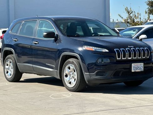 Used 2014 Jeep Cherokee Sport image 10