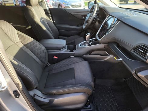 Certified 2025 Subaru Outback Premium image 9