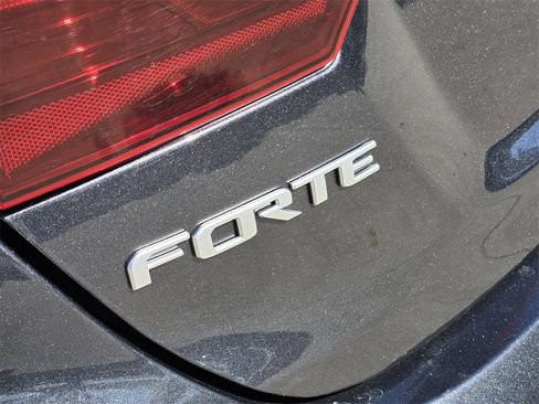 Certified 2023 Kia Forte LXS image 16
