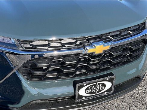 New 2026 Chevrolet Trax LS FWD image 31
