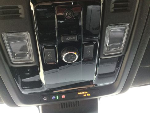 New 2026 Chevrolet Tahoe Z71 w/ Comfort Package AWD/4WD image 18