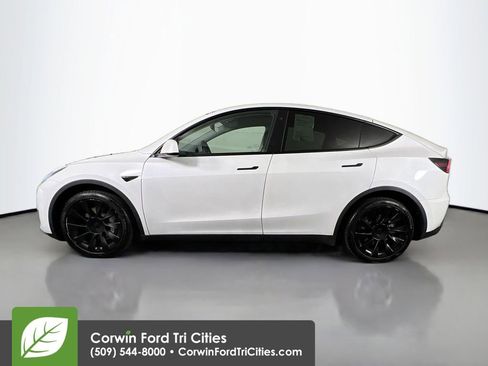Used 2020 Tesla Model Y Long Range image 6