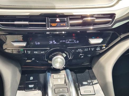 Certified 2024 Acura MDX FWD w/ Technology Package image 18