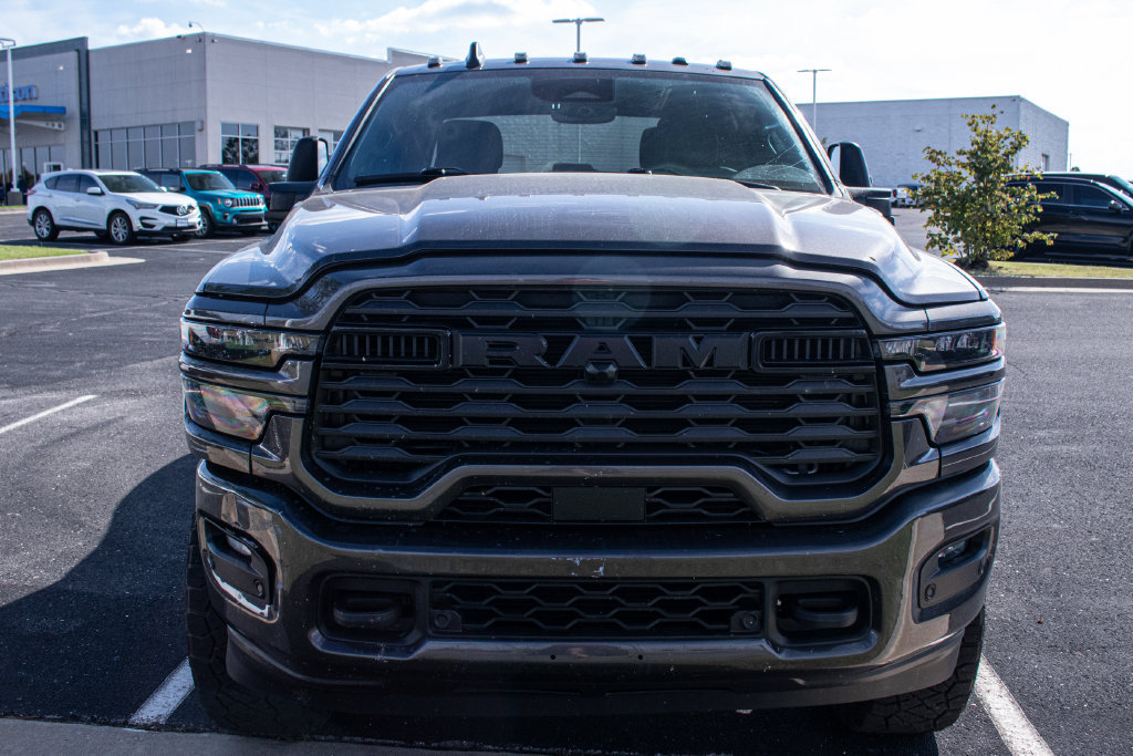 Used 2025 RAM 3500 Big Horn AWD/4WD image 2