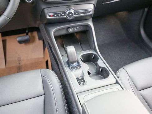 New 2026 Volvo XC40 B5 Core w/ Climate Package image 28