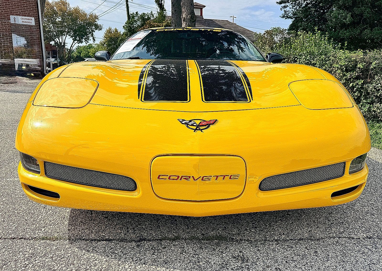 Used 2004 Chevrolet Corvette Z06 w/ Memory Package RWD image 10