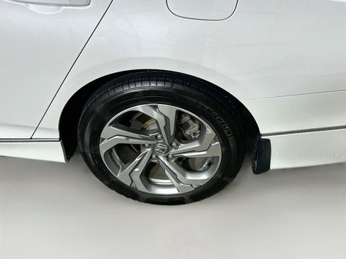 Used 2019 Honda Accord EX-L image 11