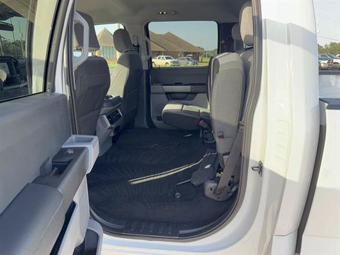 Used 2025 Ford F250 XLT w/ FX4 Off-Road Package AWD/4WD image 11
