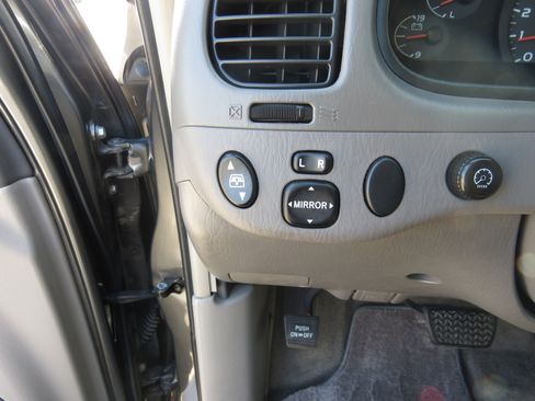 Used 2005 Toyota Tundra SR5 RWD image 16