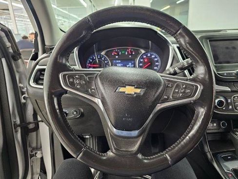 Used 2021 Chevrolet Equinox LT w/ Driver Convenience Package AWD/4WD image 11